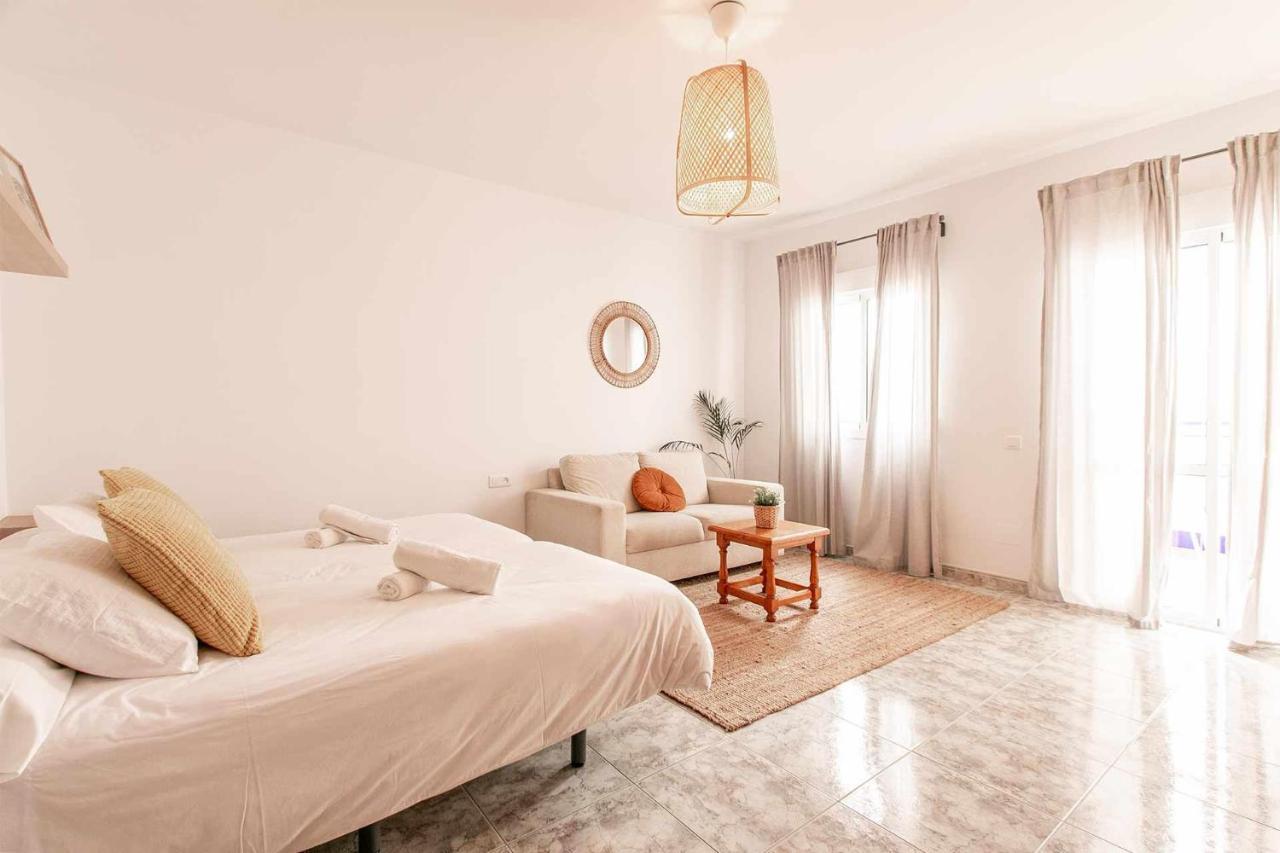 Apartamentos Alan Nerja Exterior foto
